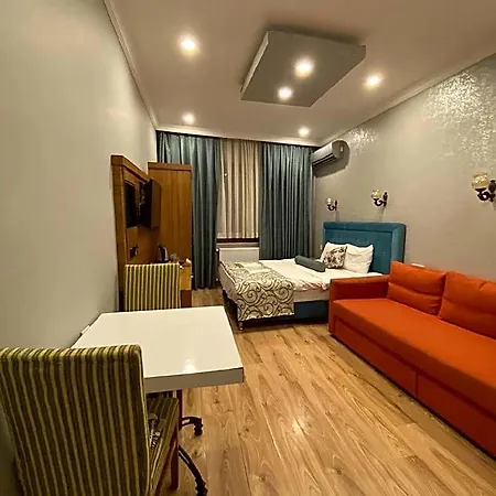 Riverland Hotel 3*